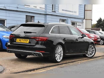 Used Audi A4 2017 for sale - 76973259: Photo