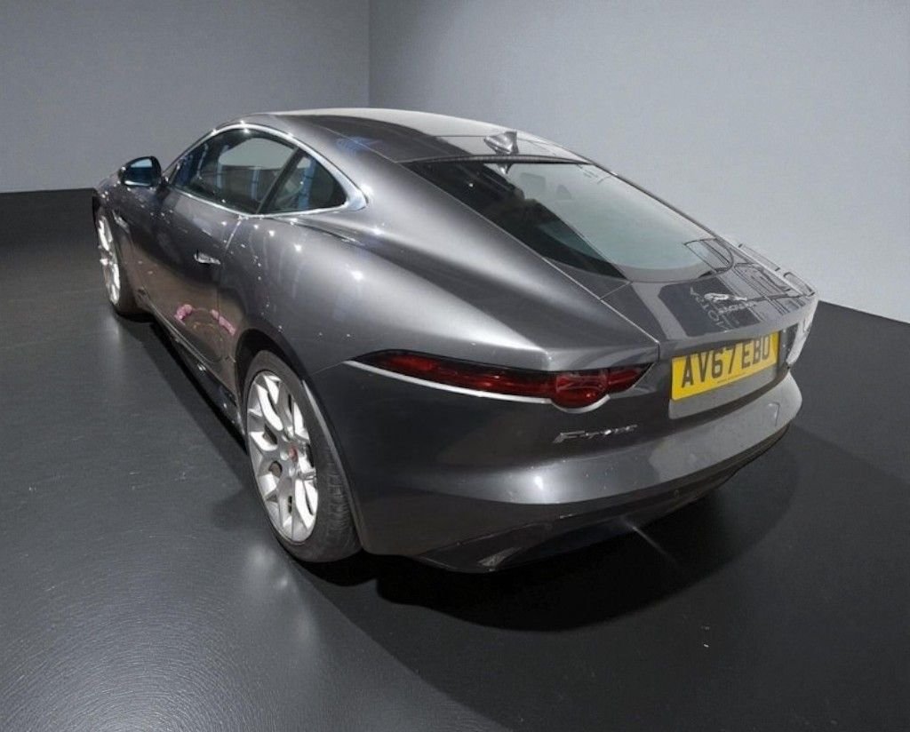 Used Jaguar F-Type 2017 for sale - 76604795: Photo 5