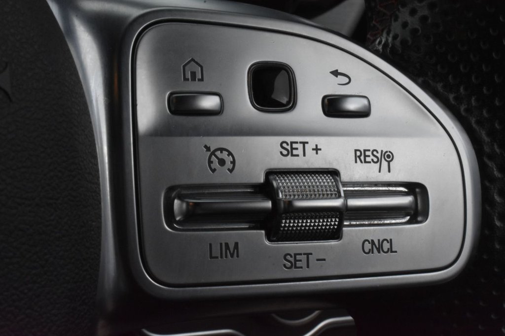 Used Mercedes-Benz A-Class 2018 for sale - 76528742: Photo 31