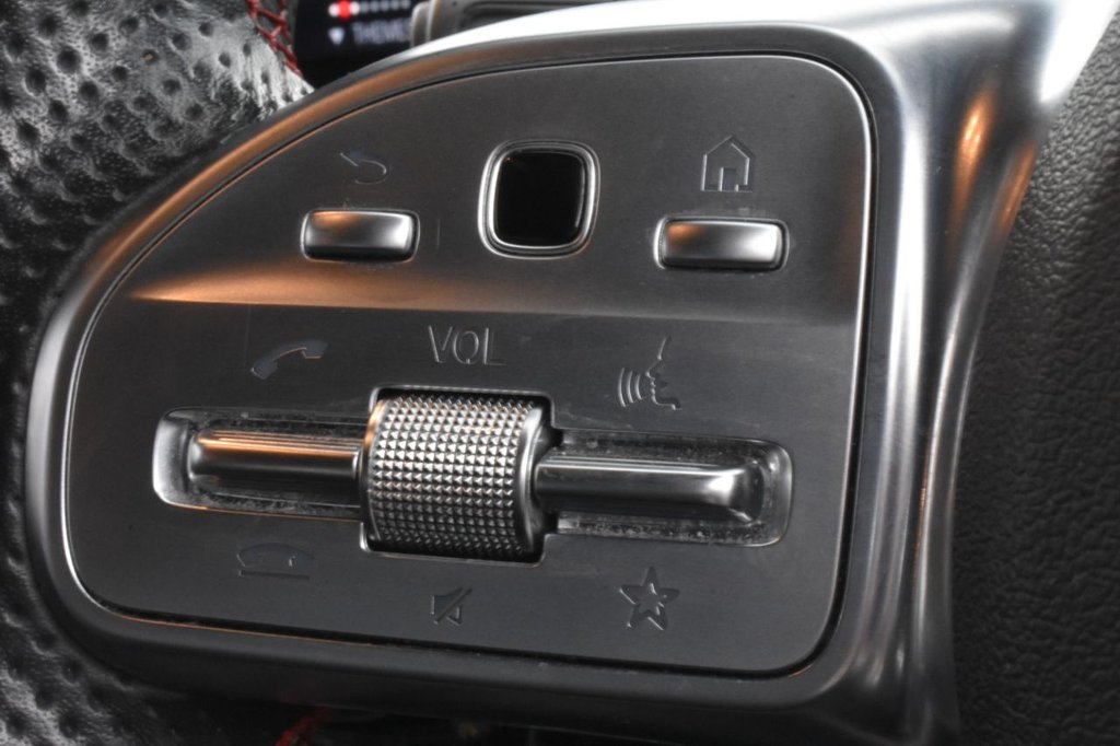 Used Mercedes-Benz A-Class 2018 for sale - 76528742: Photo 32