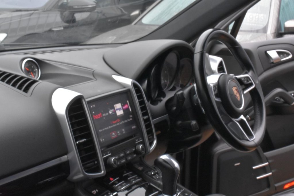 Used Porsche Cayenne 2017 for sale - 76724145: Photo 17
