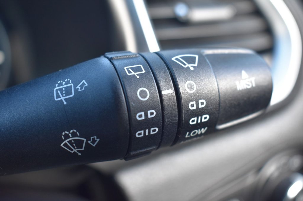 Used Jeep Renegade 2016 for sale - 78117602: Photo 40