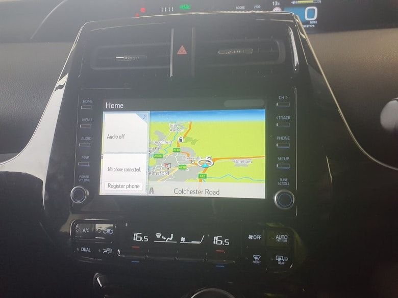 Used Toyota Prius 2021 for sale - 76400182: Photo 7