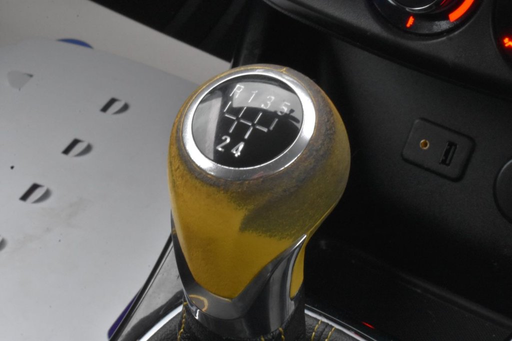 Used Vauxhall ADAM 2014 for sale - 76400178: Photo 32