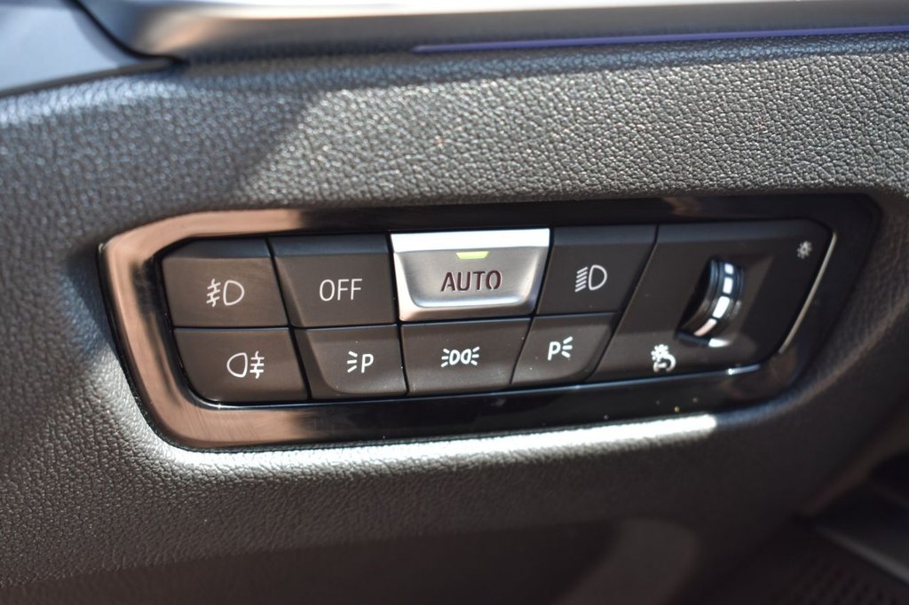 Used BMW 3 Series 2021 for sale - 76400140: Photo 32