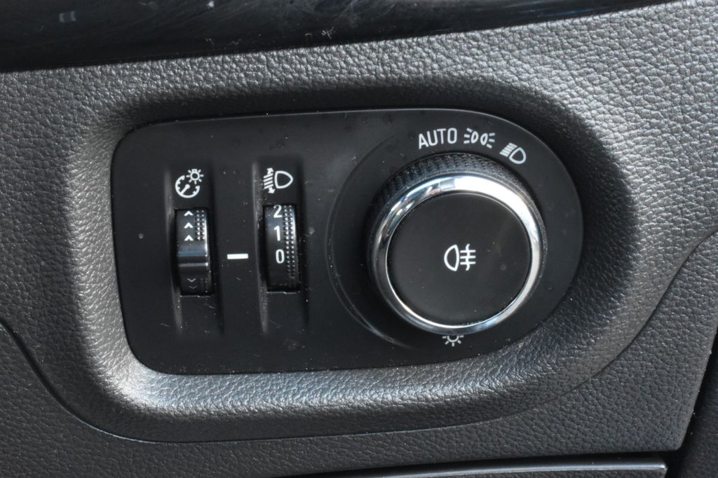 Used Vauxhall Astra 2017 for sale - 76574789: Photo 30