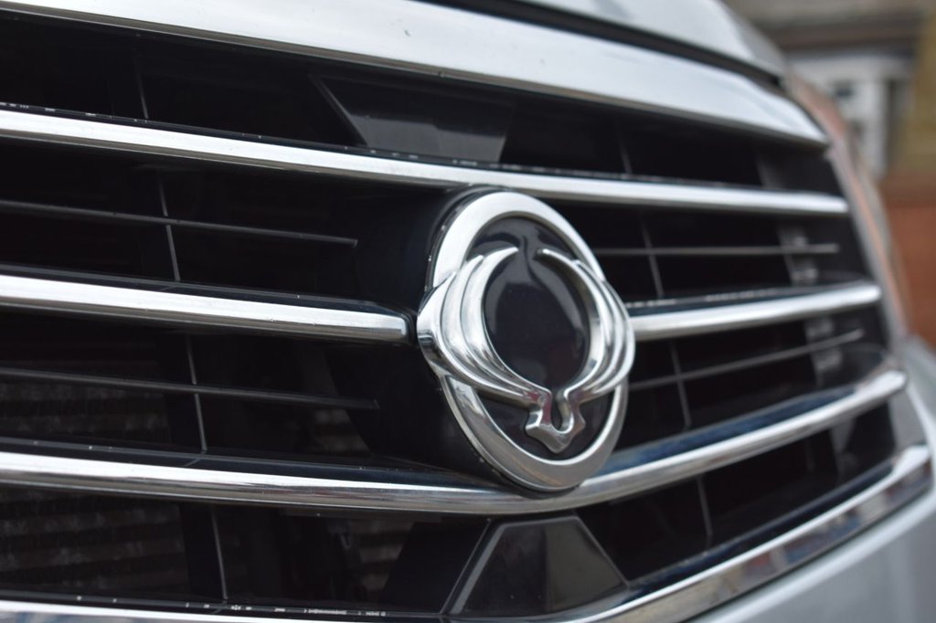 Used Ssangyong Turismo 2016 for sale - 78212969: Photo 12