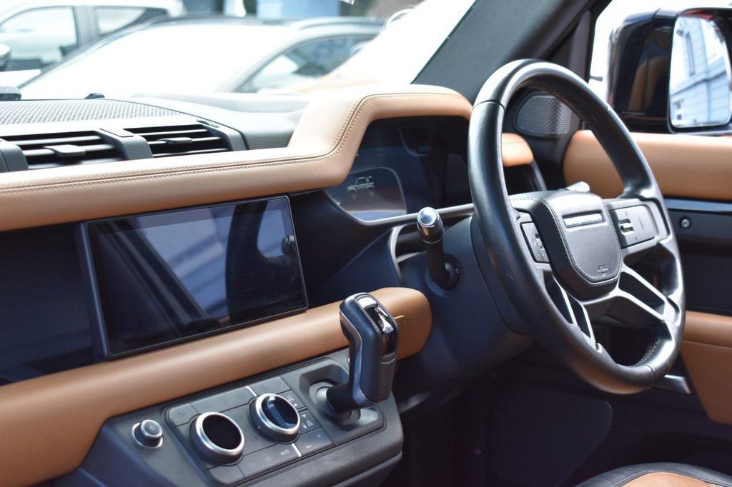 Used Land Rover Defender 2021 for sale - 78124671: Photo 30