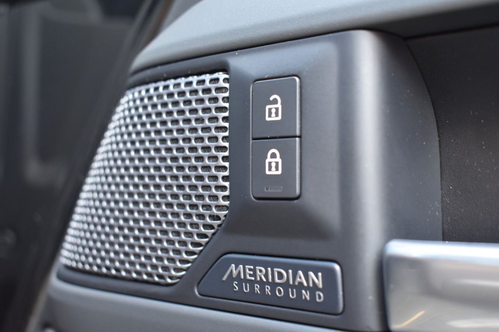 Used Land Rover Defender 2021 for sale - 78124671: Photo 34