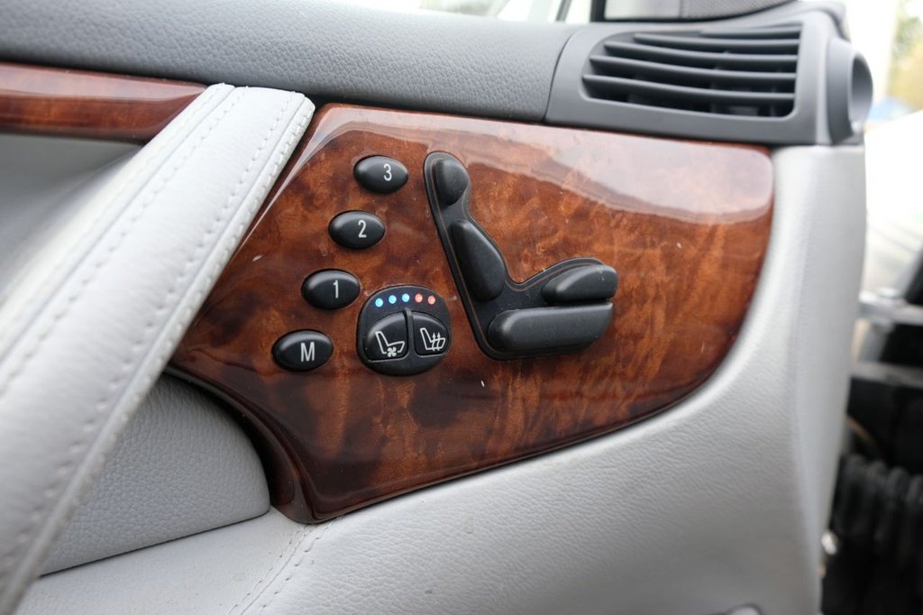 Used Mercedes-Benz CL 2002 for sale - 77557833: Photo 35