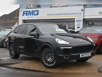 Used Porsche Cayenne 2017 for sale - 76590830: Photo