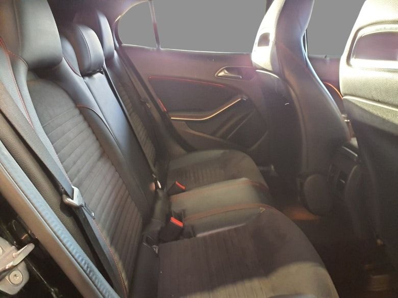 Used Mercedes-Benz GLA 2018 for sale - 77642637: Photo 11