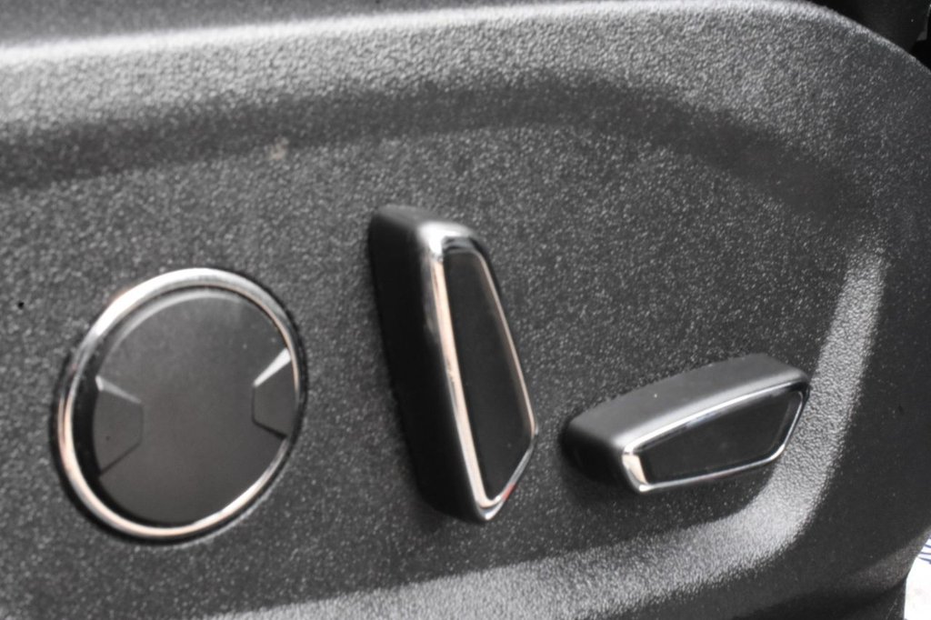 Used Ford Edge 2019 for sale - 76400179: Photo 30