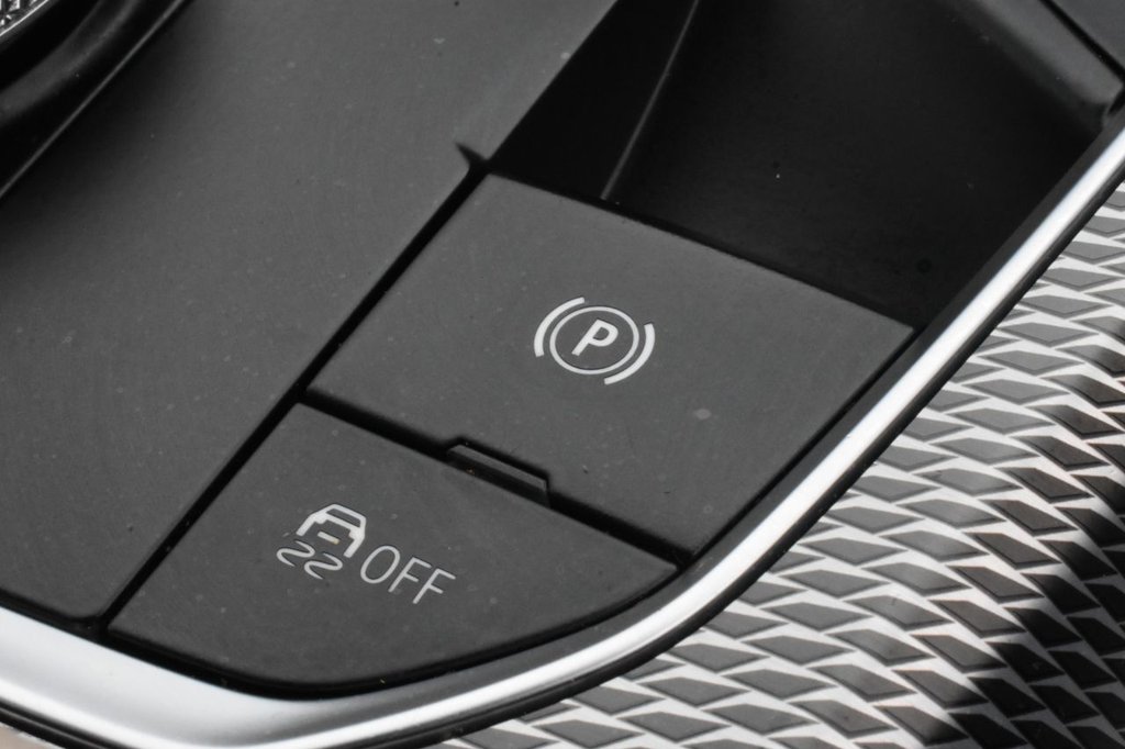 Used BMW 3 Series 2019 for sale - 76400170: Photo 43