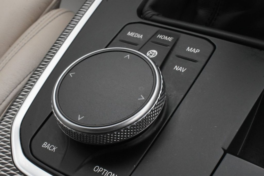 Used BMW 3 Series 2019 for sale - 76400170: Photo 44