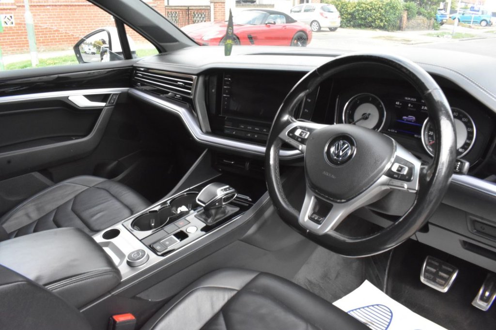 Used Volkswagen Touareg 2019 for sale - 77161940: Photo 15