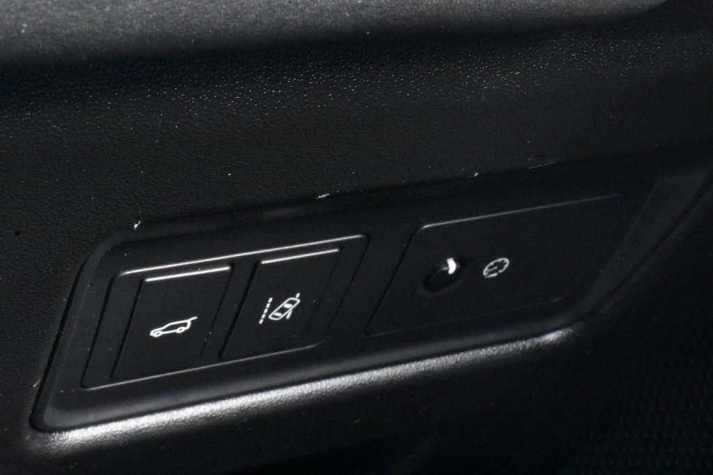 Used Land Rover Discovery 2017 for sale - 76445737: Photo 33