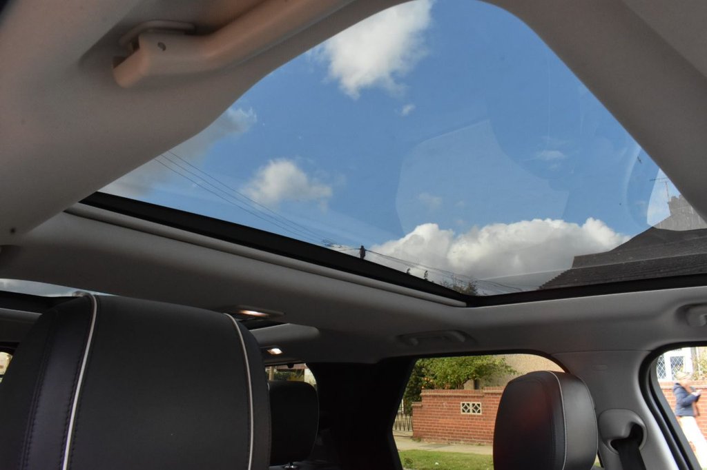 Used Land Rover Discovery 2017 for sale - 76445737: Photo 45