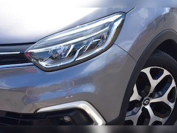 Used Renault Captur 2018 for sale - 79385142: Photo