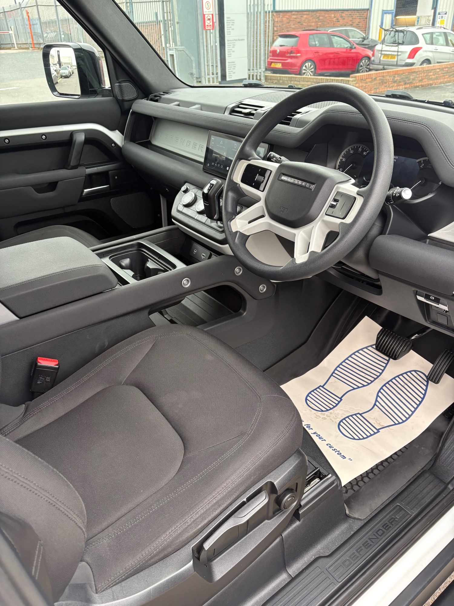 Used Land Rover Defender 2022 for sale - 76262698: Photo 10