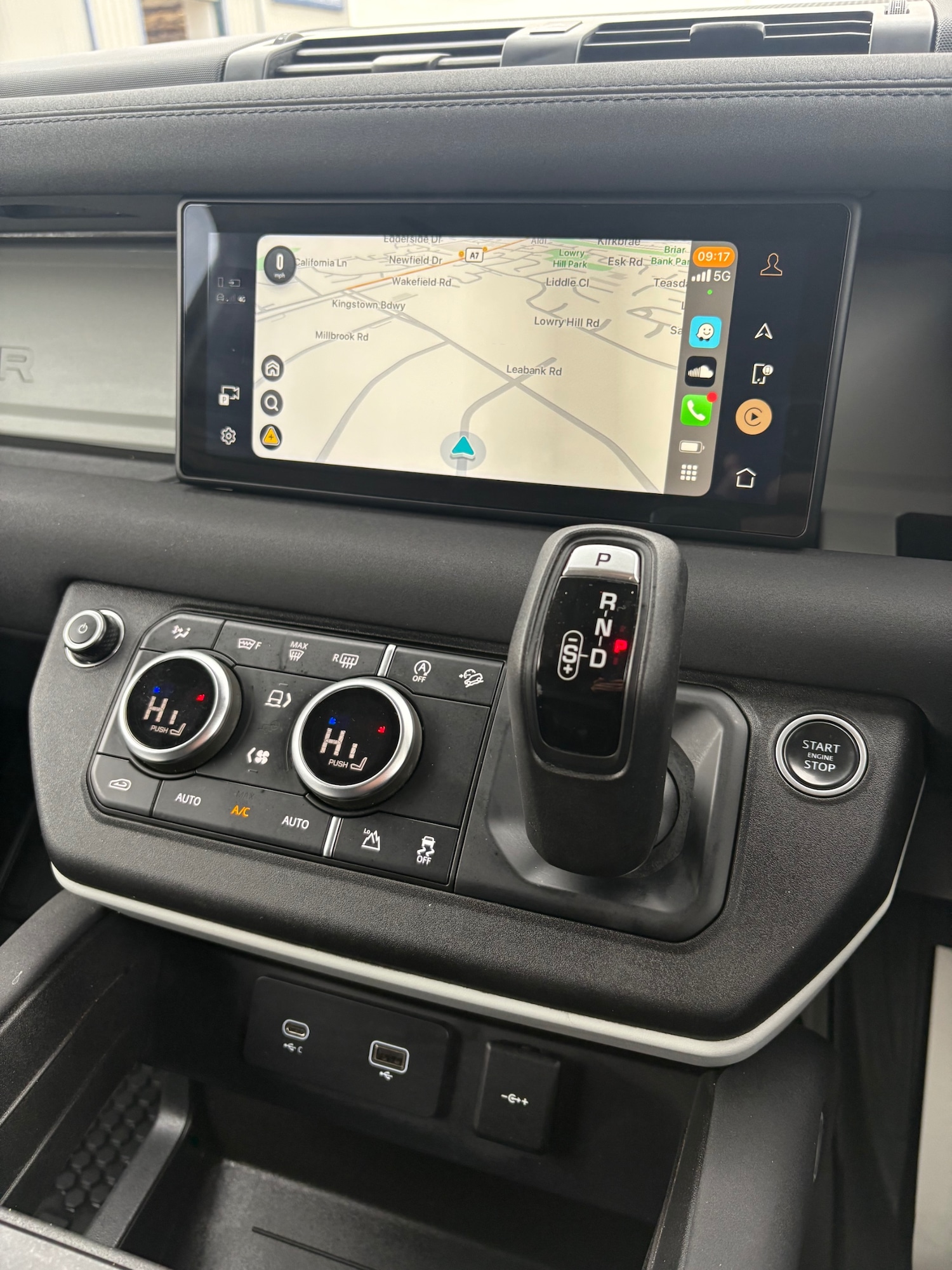 Used Land Rover Defender 2022 for sale - 76262698: Photo 14