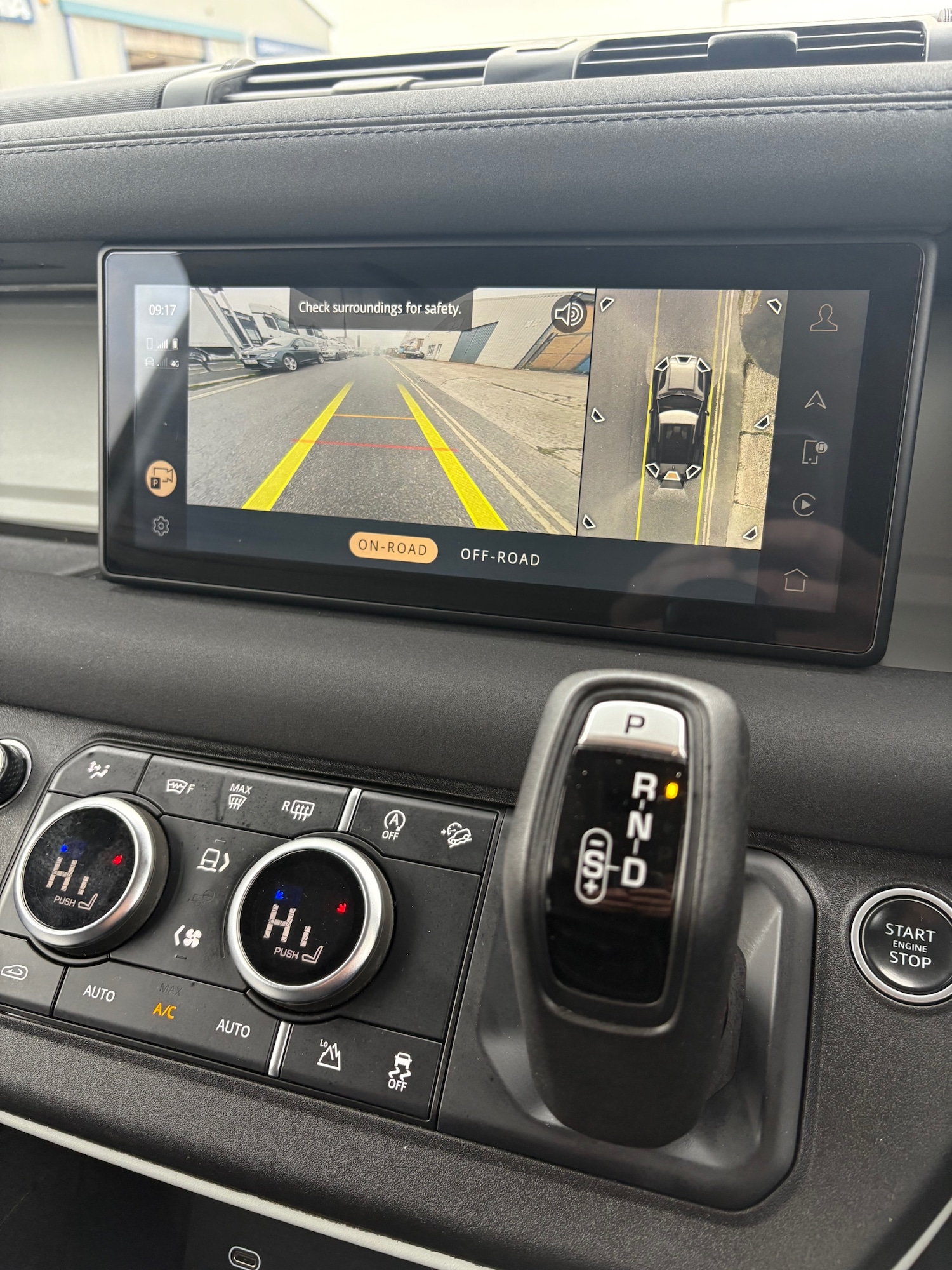 Used Land Rover Defender 2022 for sale - 76262698: Photo 15