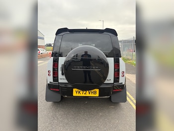 Used Land Rover Defender 2022 for sale - 76262698: Photo 4