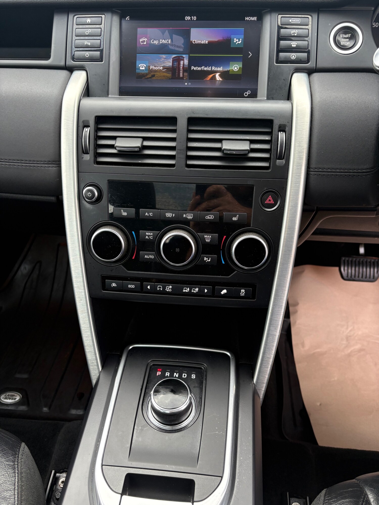 Used Land Rover Discovery Sport 2017 for sale - 77945824: Photo 11