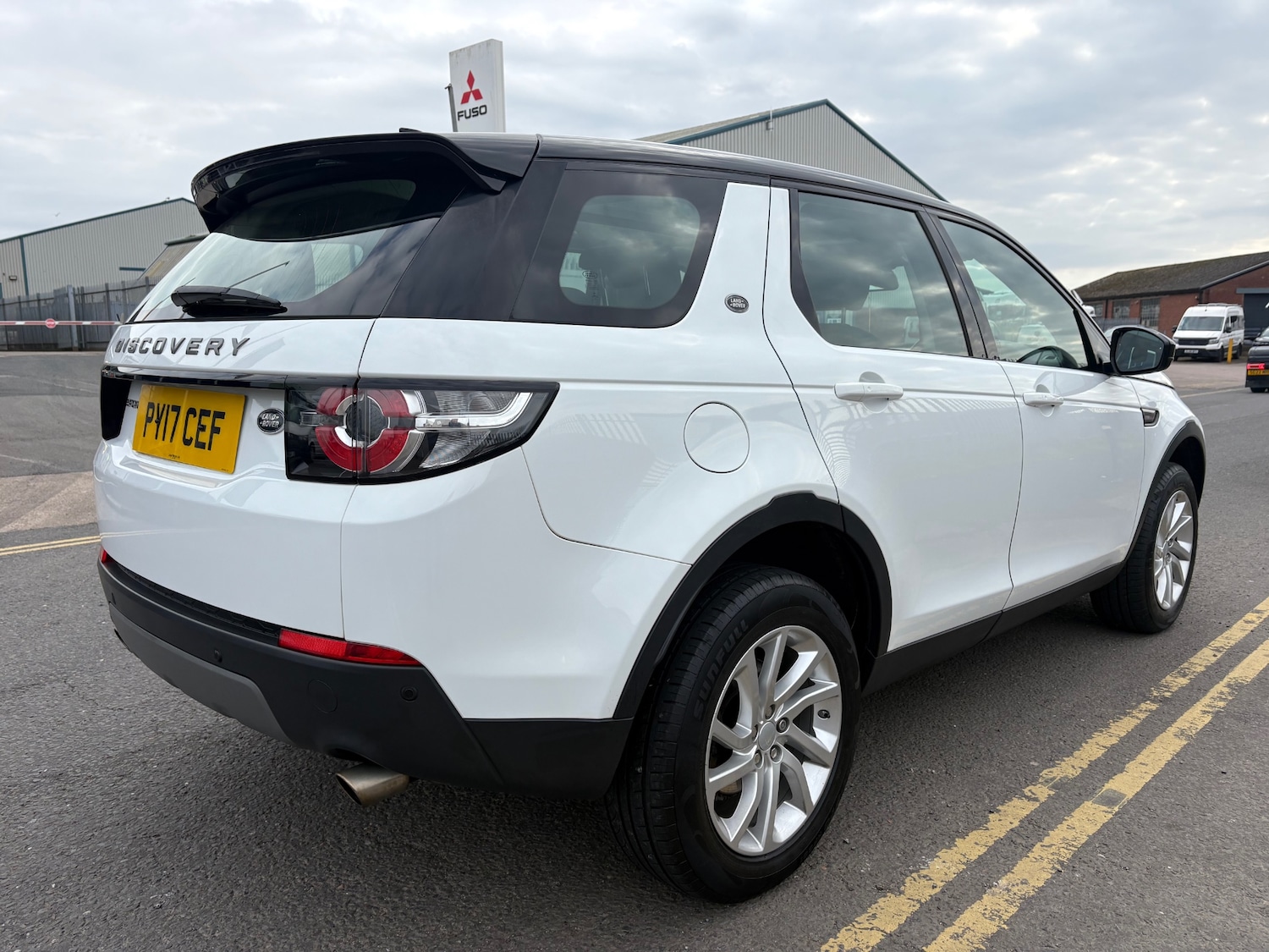 Used Land Rover Discovery Sport 2017 for sale - 77945824: Photo 3