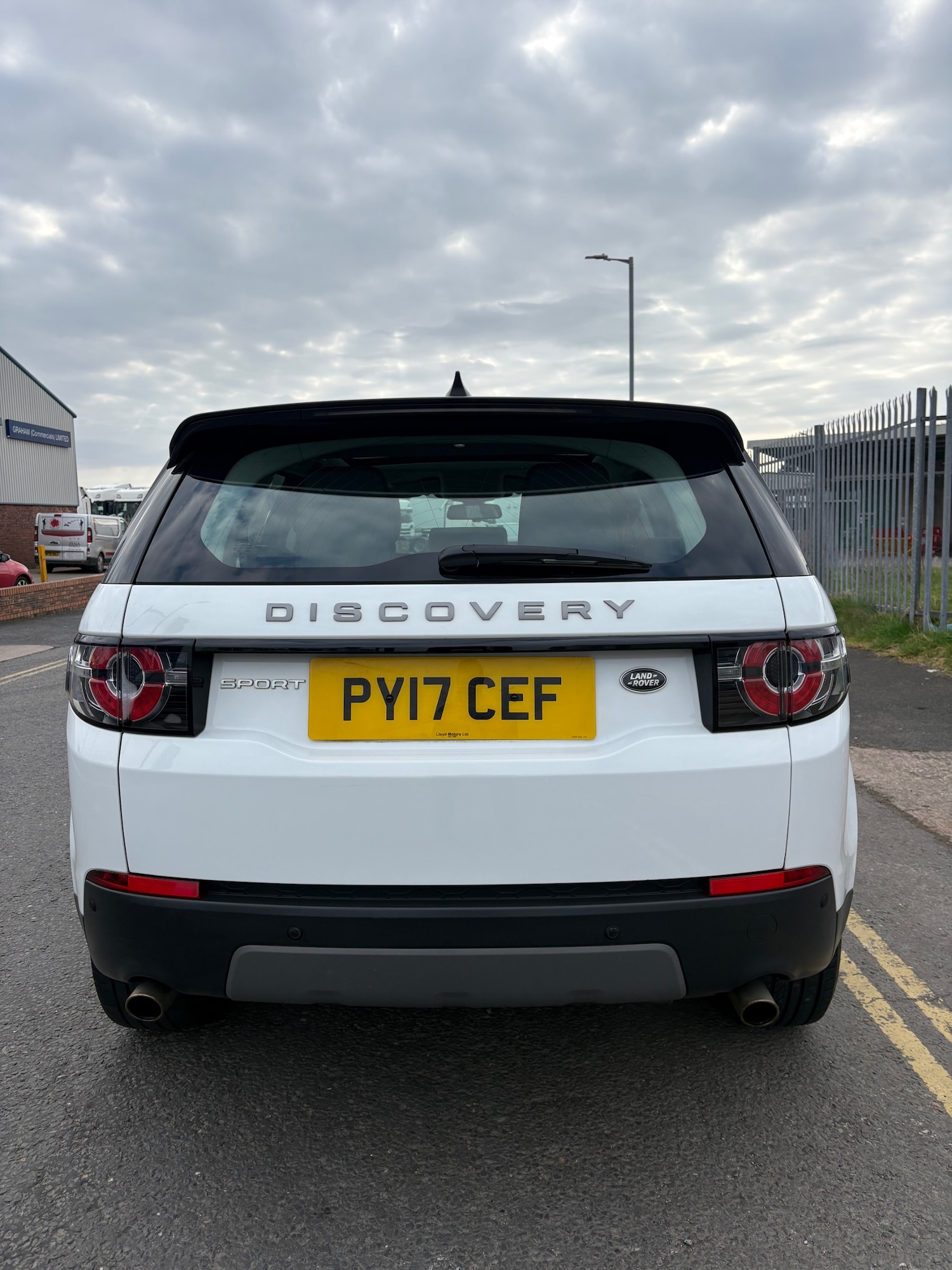 Used Land Rover Discovery Sport 2017 for sale - 77945824: Photo 4