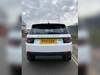 Used Land Rover Discovery Sport 2017 for sale - 77945824: Photo