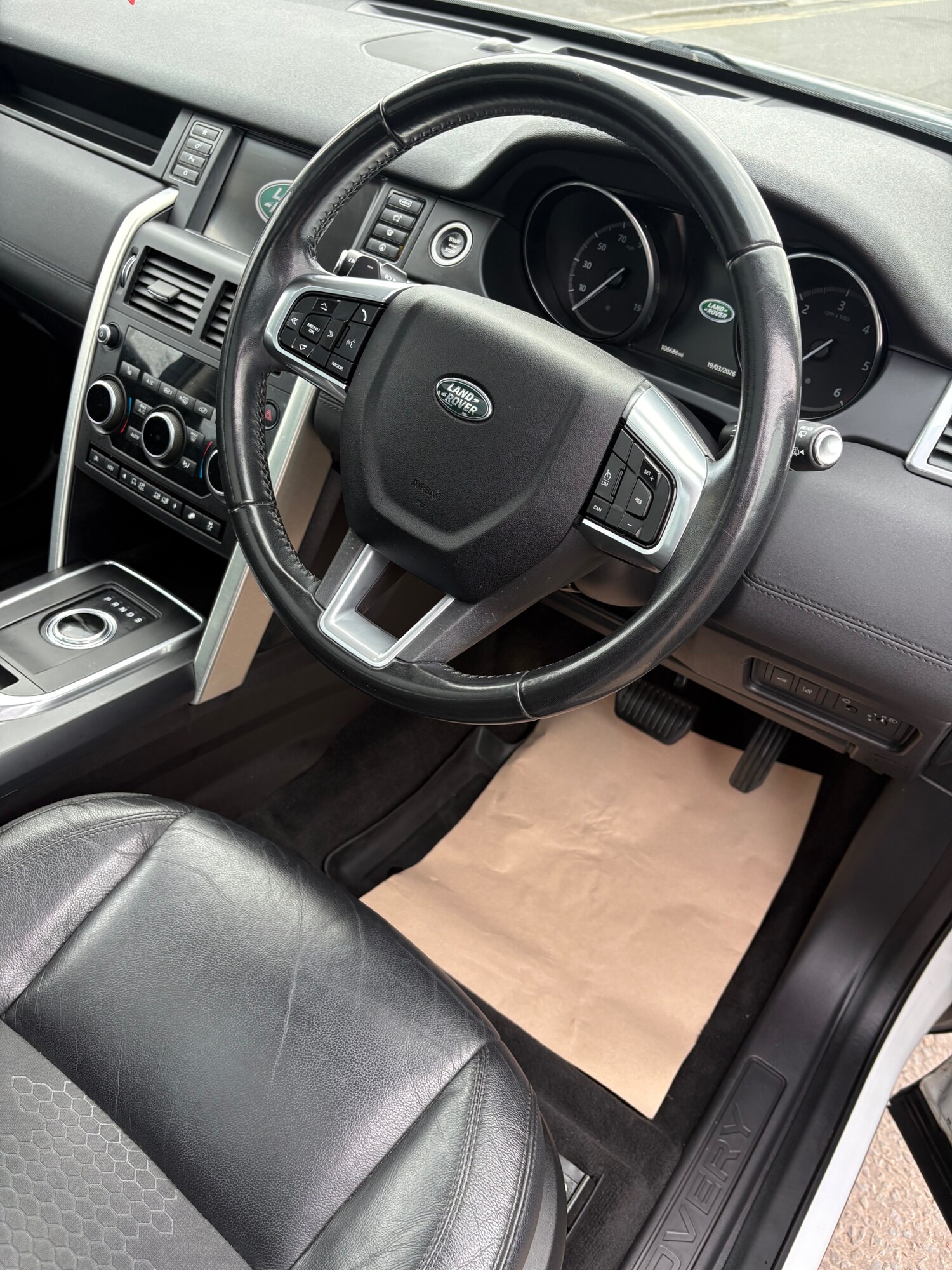 Used Land Rover Discovery Sport 2017 for sale - 77945824: Photo 9