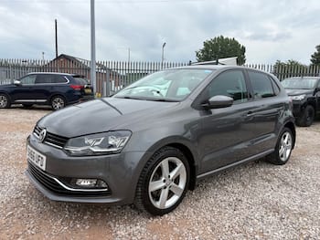 Used Volkswagen Polo 2016 for sale - 79674789: Photo