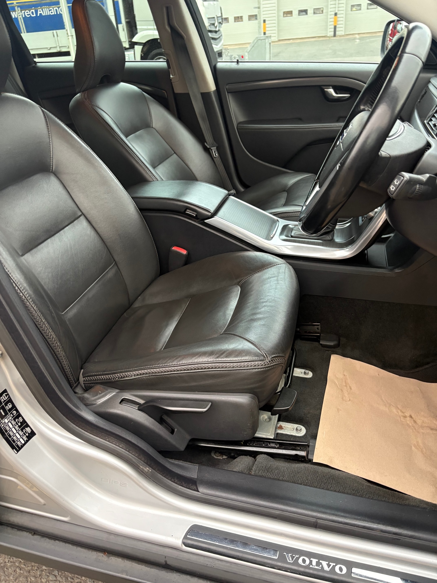 Used Volvo XC70 2014 for sale - 77065887: Photo 10