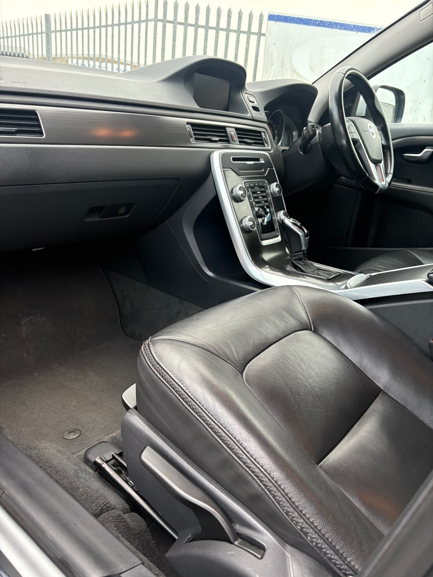 Used Volvo XC70 2014 for sale - 77065887: Photo 19