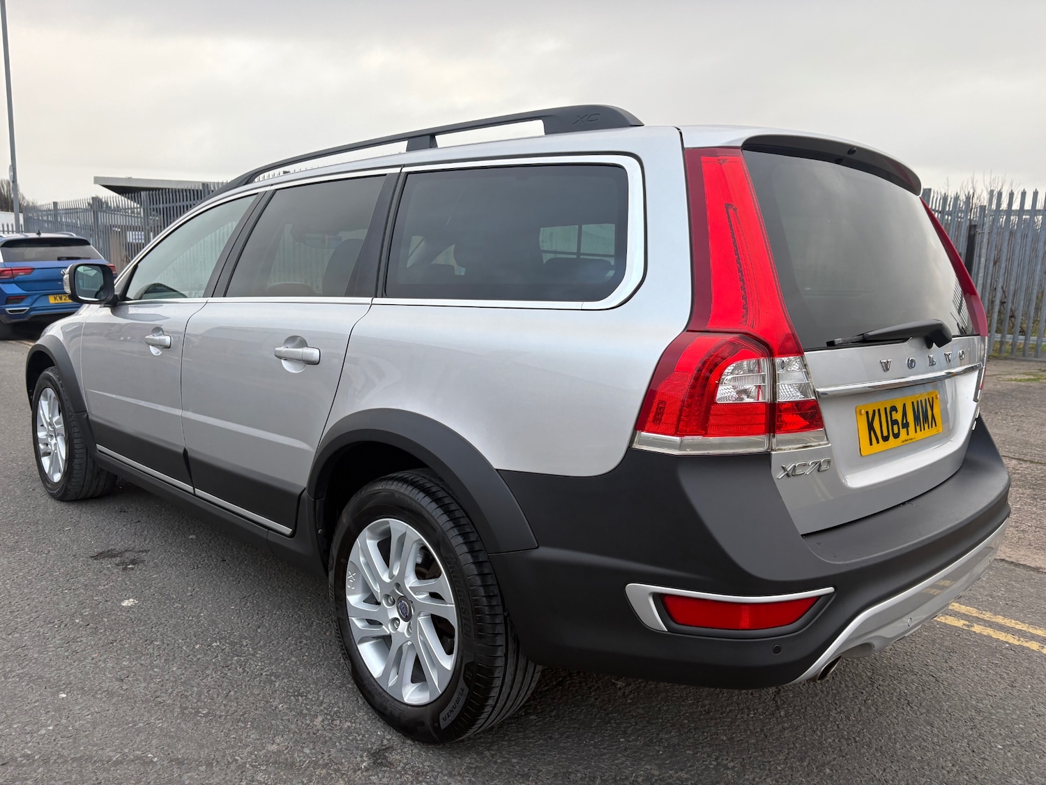 Used Volvo XC70 2014 for sale - 77065887: Photo 7