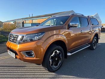 Nissan - Navara
