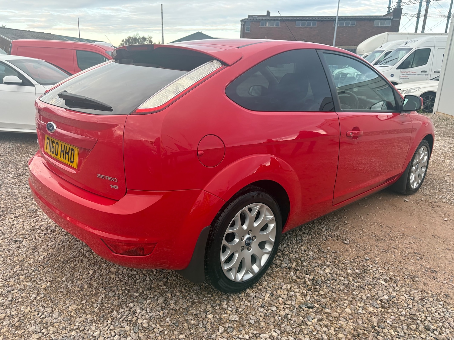 Used Ford Focus 2010 for sale - 76391141: Photo 4