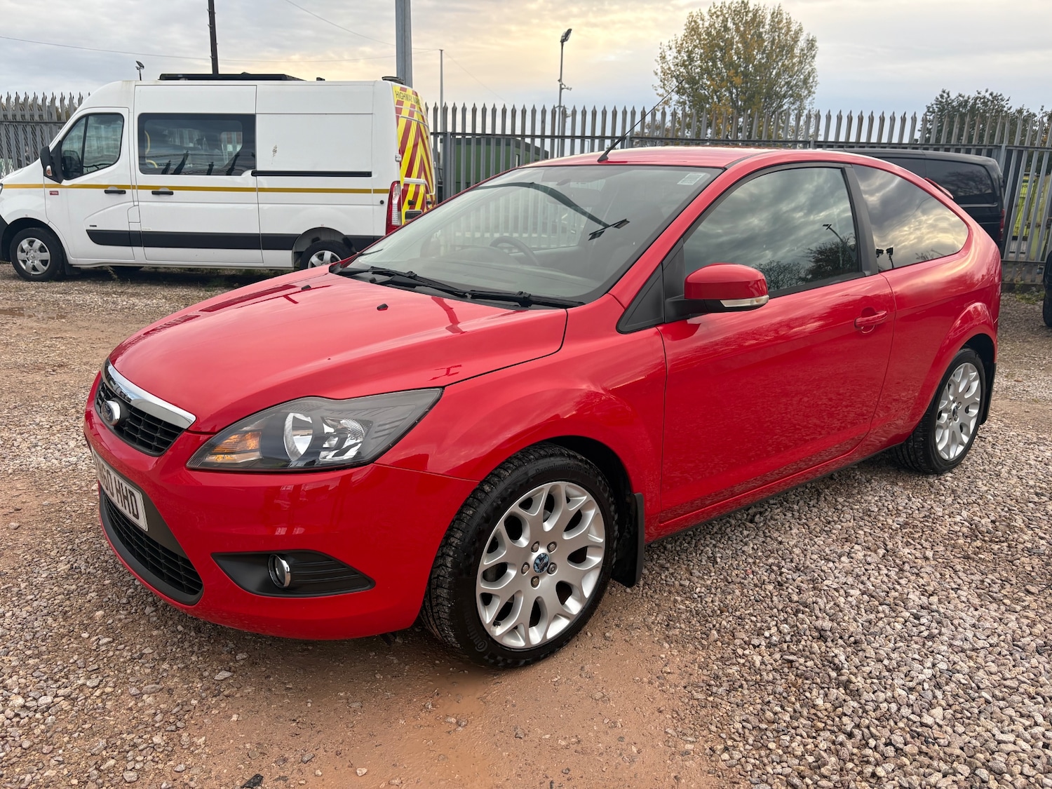 Used Ford Focus 2010 for sale - 76391141: Photo 7