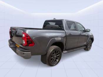 Used Toyota Hilux 2025 for sale - 74556318: Photo