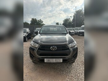 Used Toyota Hilux 2025 for sale - 75101350: Photo