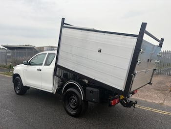 Used Toyota Hilux 2020 for sale - 79302632: Photo