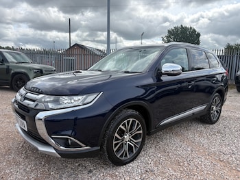 Used Mitsubishi Outlander 2017 for sale - 79463959: Photo
