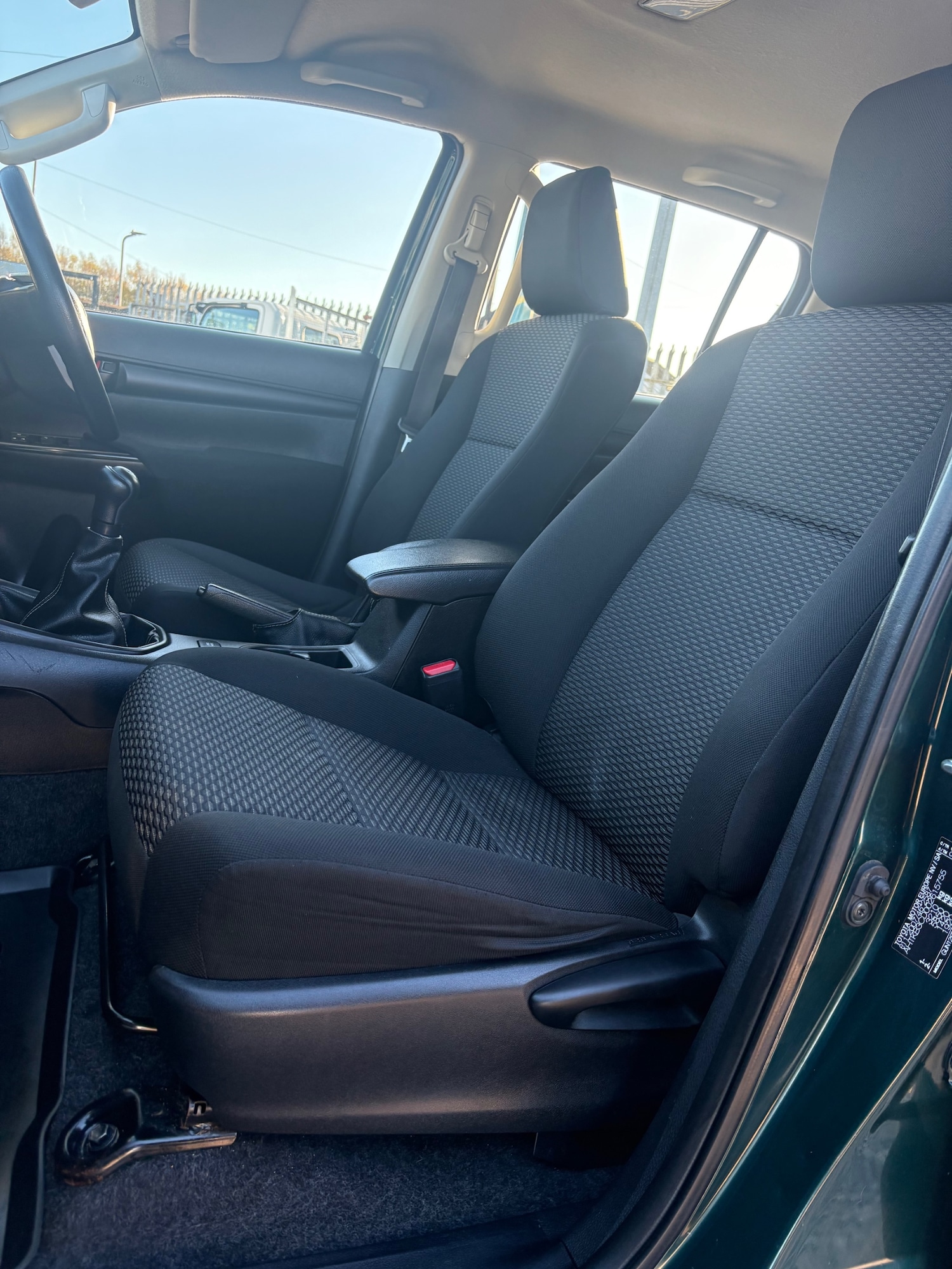 Used Toyota Hilux 2018 for sale - 76649660: Photo 12