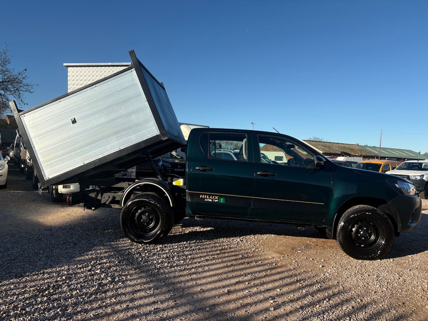 Used Toyota Hilux 2018 for sale - 76649660: Photo 3