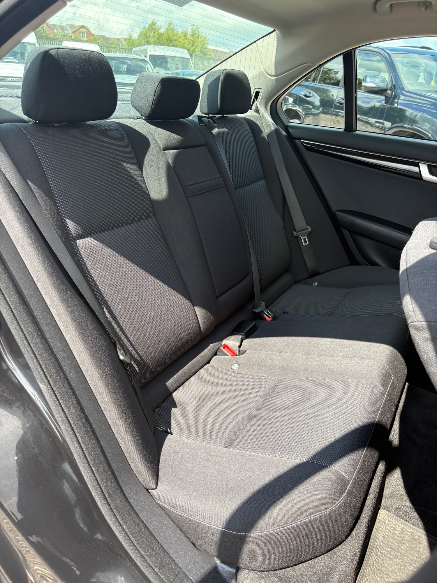 Used Mercedes-Benz C Class 2011 for sale - 76328857: Photo 11