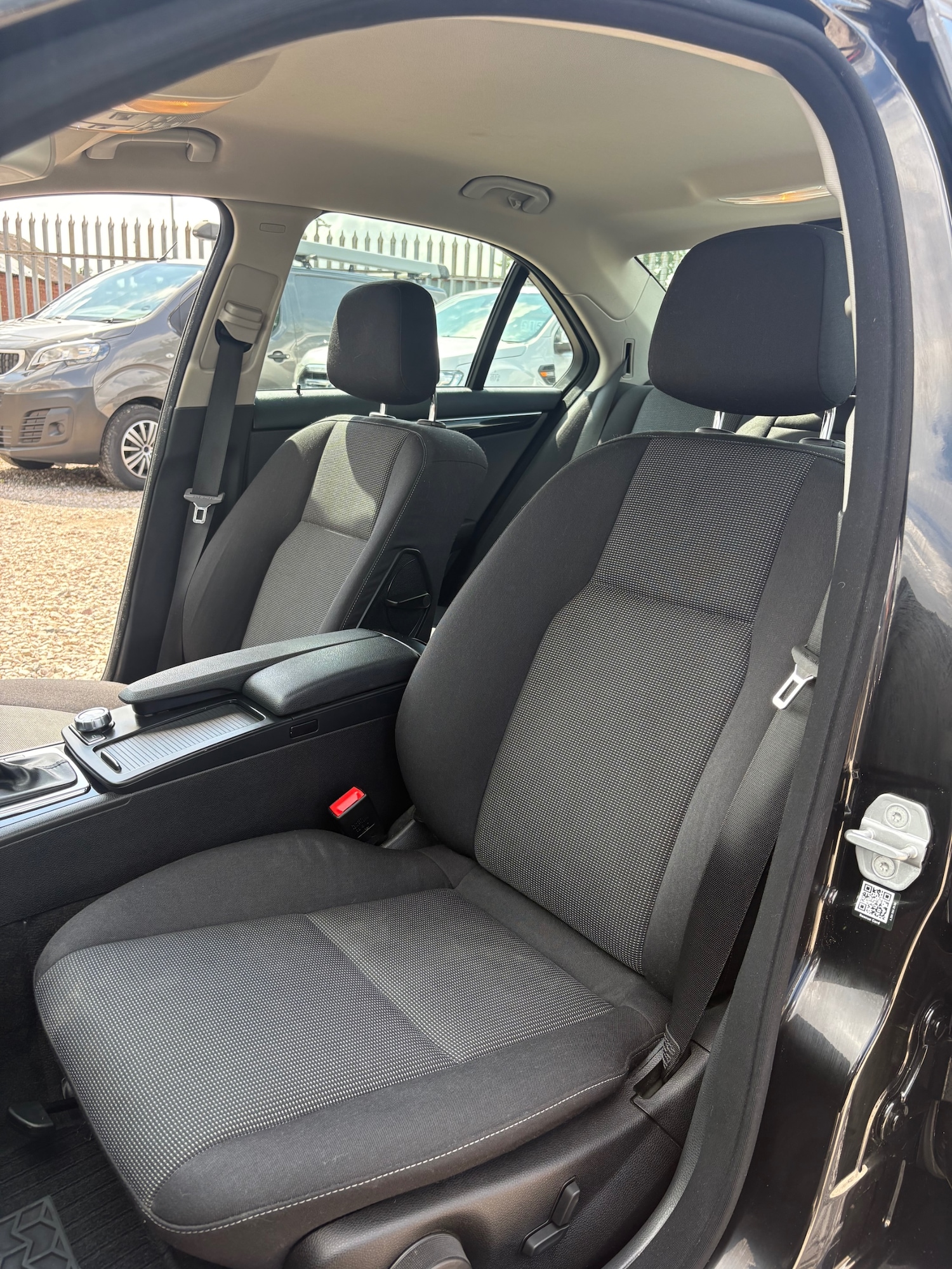 Used Mercedes-Benz C Class 2011 for sale - 76328857: Photo 13