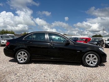 Used Mercedes-Benz C Class 2011 for sale - 76328857: Photo 2