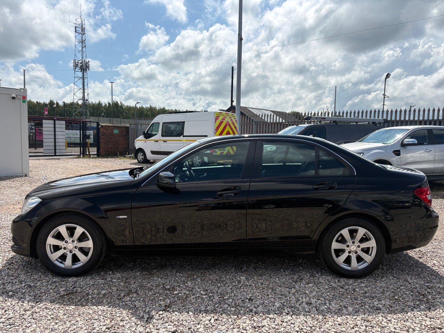 Used Mercedes-Benz C Class 2011 for sale - 76328857: Photo 6
