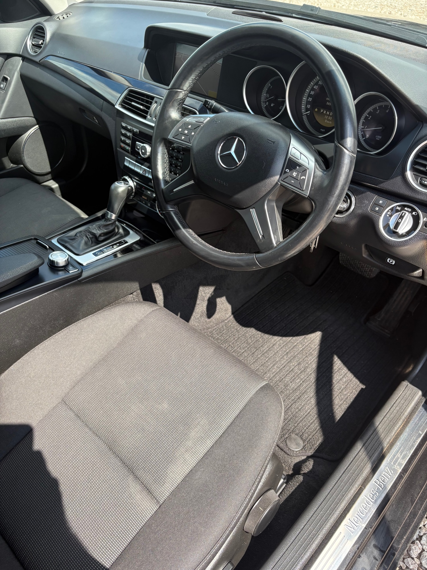 Used Mercedes-Benz C Class 2011 for sale - 76328857: Photo 9